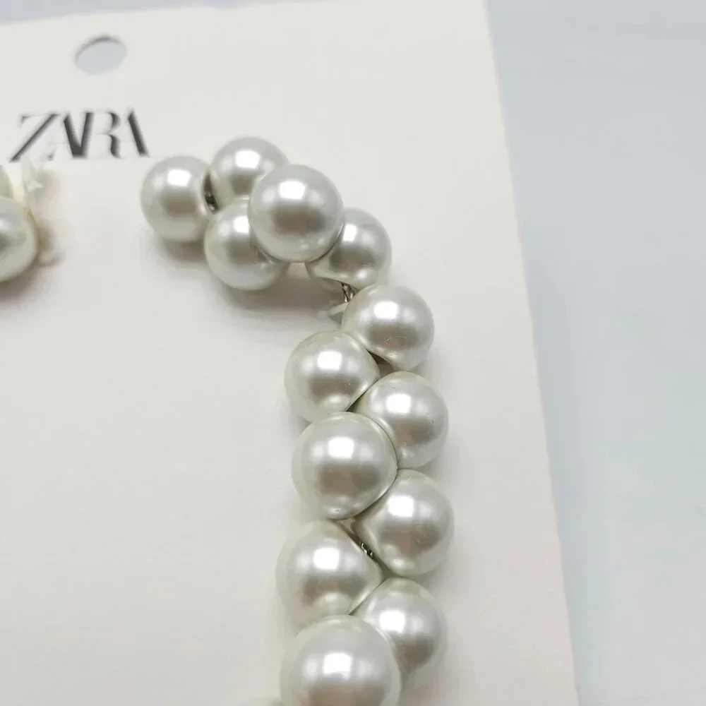 Zara White Faux Pearl Cluster Statement Bubble Club Necklace 18 in